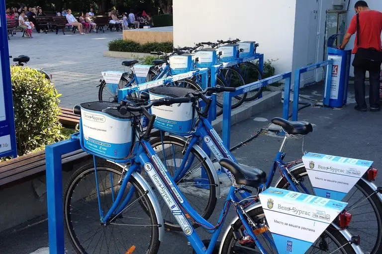 Крайморска алея – Бургас (Морската градина)