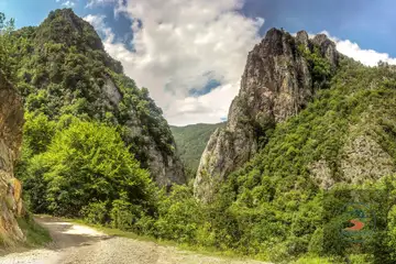 Ждрелото на река Ерма – Трън - 1