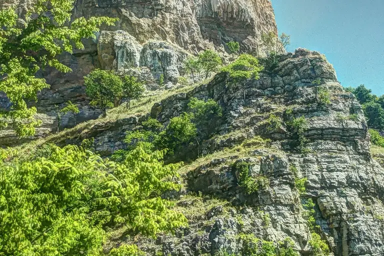 Лакатнишки скали